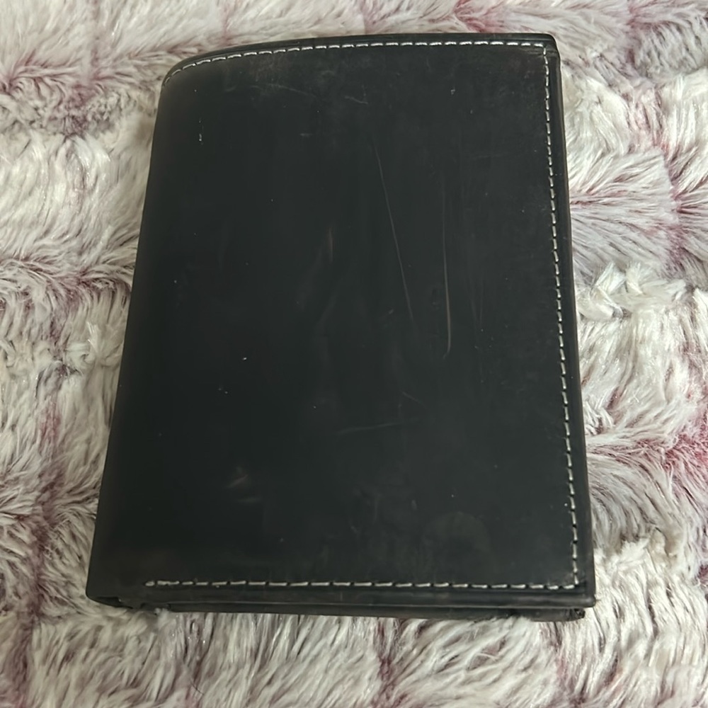 Men’s Hand crafted leather wallet